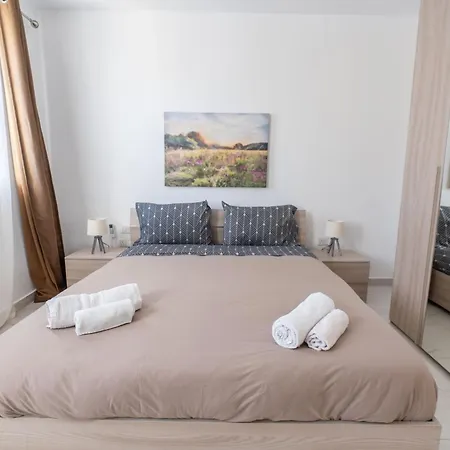 A26 - 5 Mins Walk To Valletta Ferry - Shopping Mall And Bay By Quicktrips Apartment *