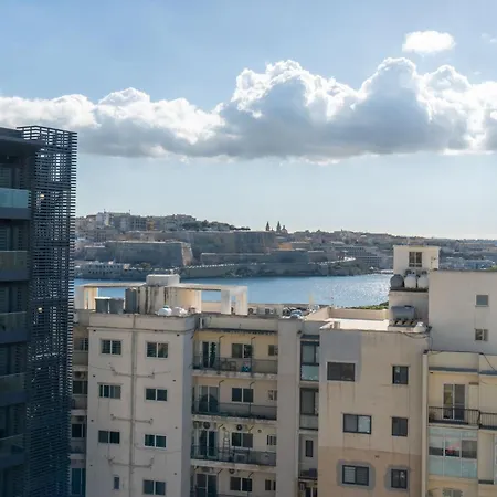 Apartment A26 - 5 Mins Walk To Valletta Ferry - Shopping Mall And Bay By Quicktrips *