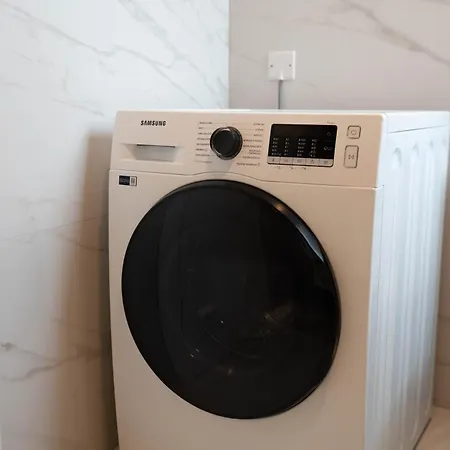 A26 - 5 Mins Walk To Valletta Ferry - Shopping Mall And Bay By Quicktrips Apartamento