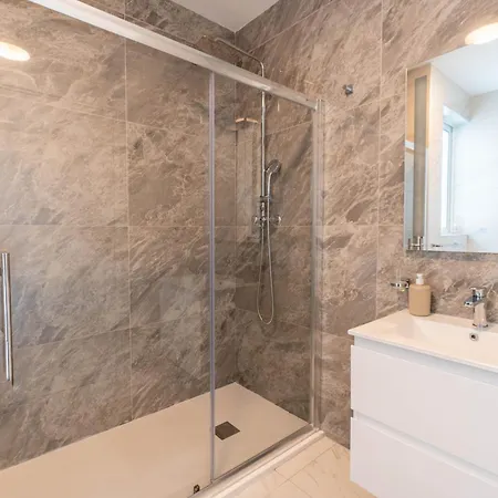 Apartment A26 - 5 Mins Walk To Valletta Ferry - Shopping Mall And Bay By Quicktrips Sliema