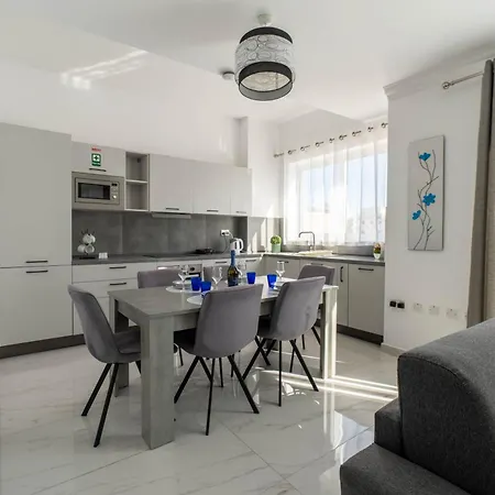 A26 - 5 Mins Walk To Valletta Ferry - Shopping Mall And Bay By Quicktrips Apartment *